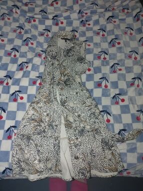 Sleeveless Floral Button-Front Maxi Dress in Cream and Black